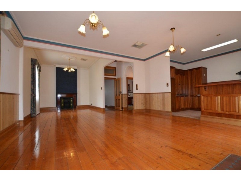 64 Gamon Street, Seddon VIC 3011