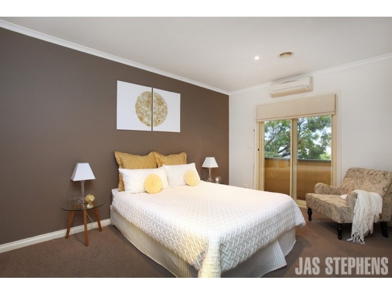 70 Station Road, Seddon VIC 3011