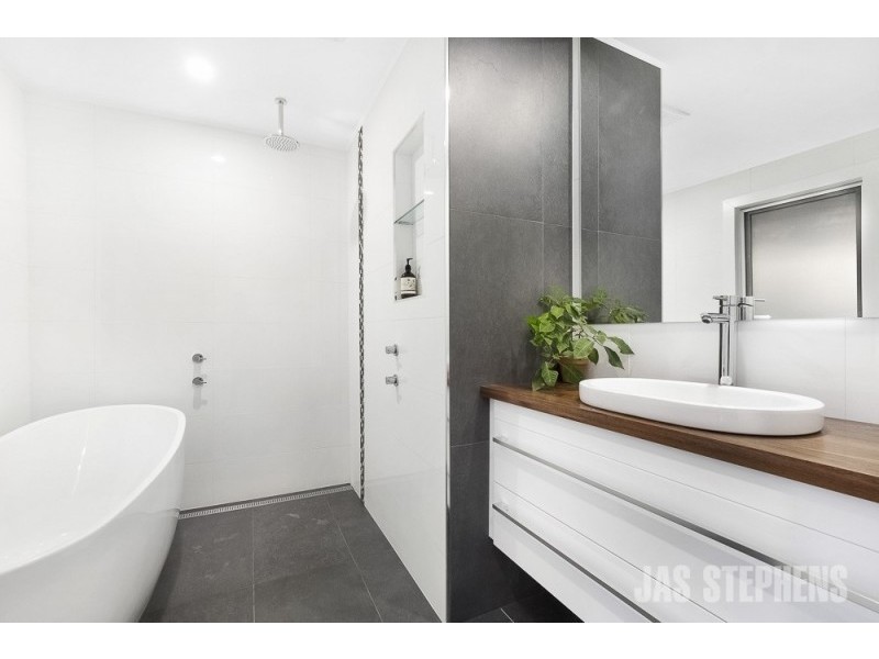 20 Dongola Road, West Footscray VIC 3012