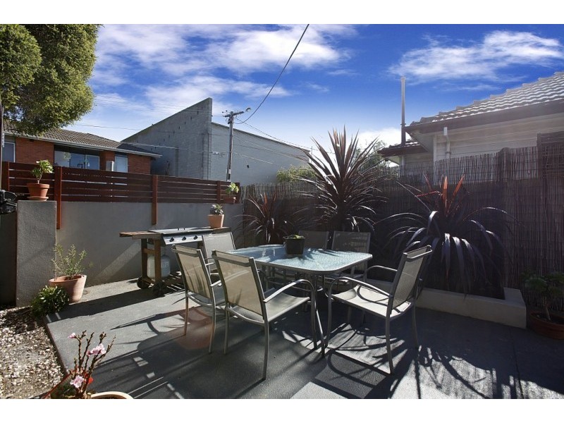 4/114 Commercial Road, Footscray VIC 3011