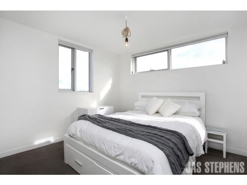 204/2 Alexander Street, Seddon VIC 3011