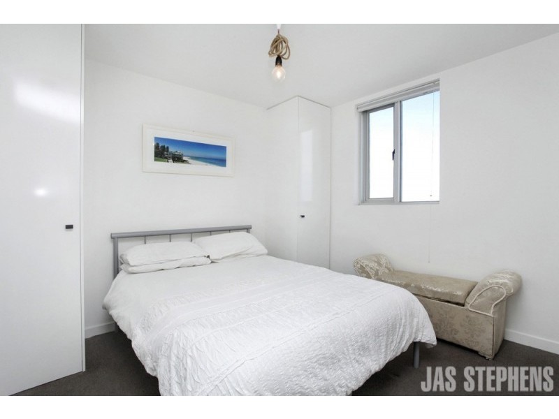 204/2 Alexander Street, Seddon VIC 3011