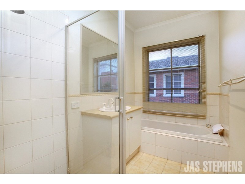 6/9 Mary Street, Footscray VIC 3011