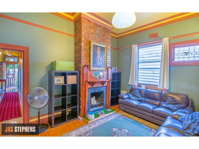 2 Windsor Street, Seddon VIC 3011