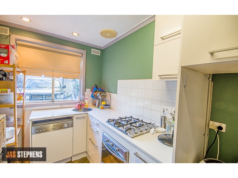 2 Windsor Street, Seddon VIC 3011