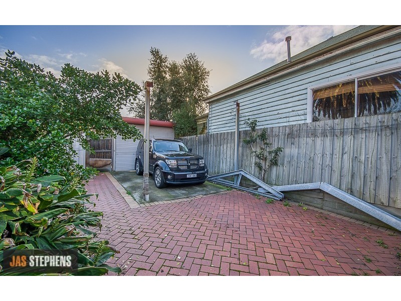 2 Windsor Street, Seddon VIC 3011