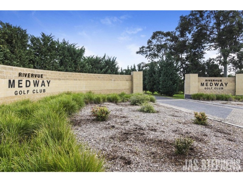 2/13 Radio Street, Maidstone VIC 3012