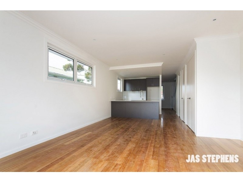 2/13 Adelaide Street, Albion VIC 3020