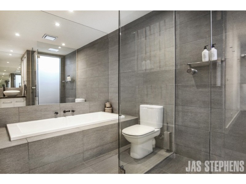 13 Benbow Street, Yarraville VIC 3013