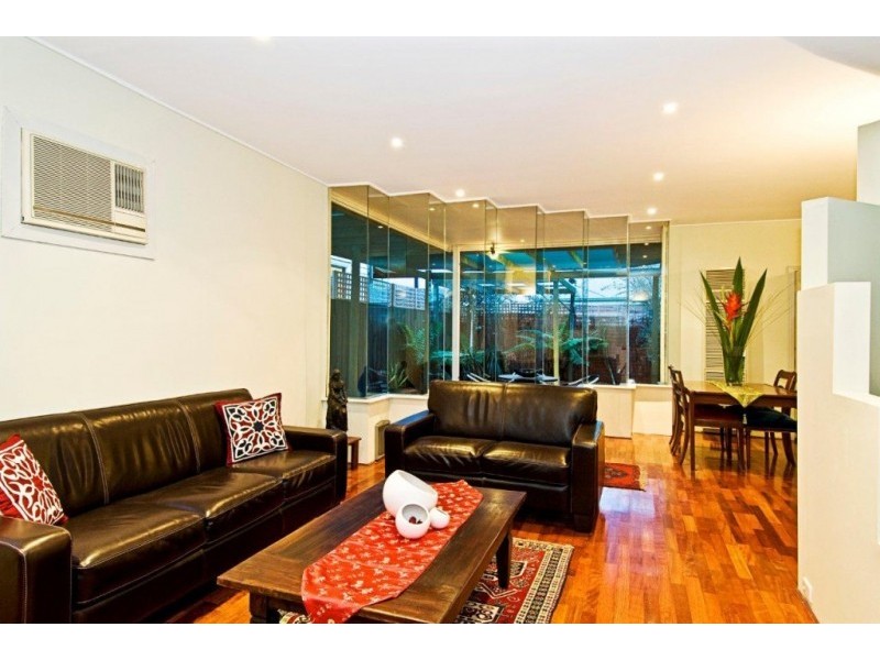 15 Adelaide Street, Footscray VIC 3011