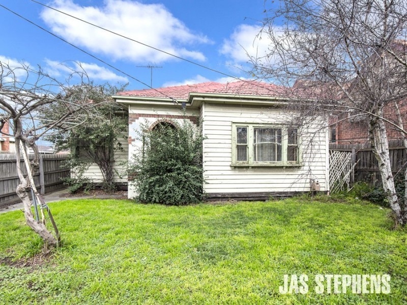 211a Ballarat Road, Footscray VIC 3011