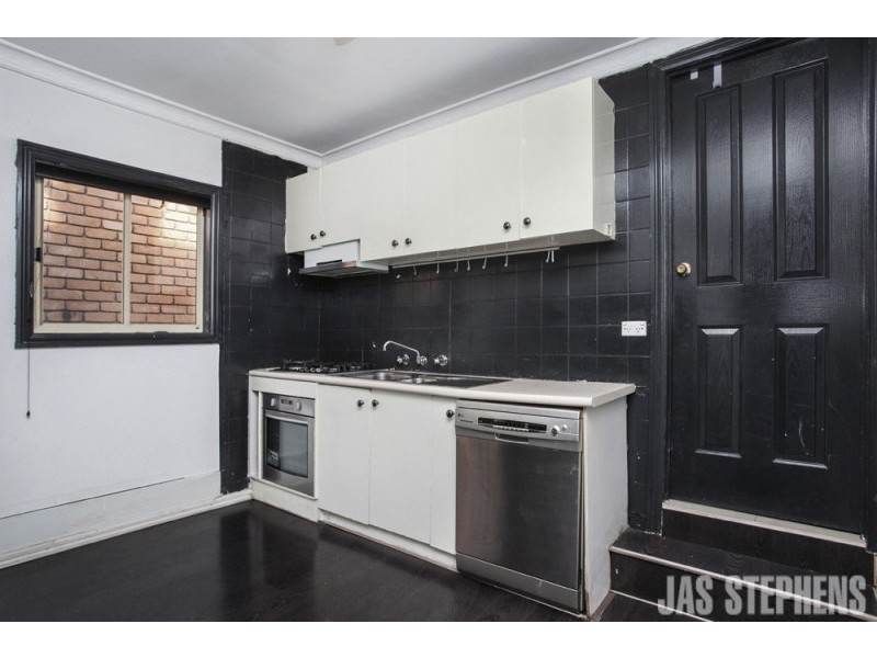 37 Napier Street, Footscray VIC 3011