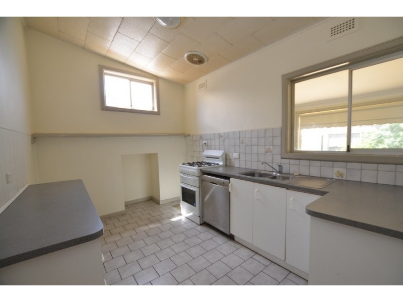 13 Dawson Avenue, Footscray VIC 3011