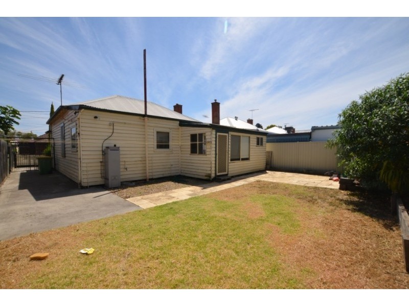 13 Dawson Avenue, Footscray VIC 3011