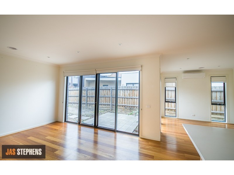 72 McDougall Drive, Footscray VIC 3011