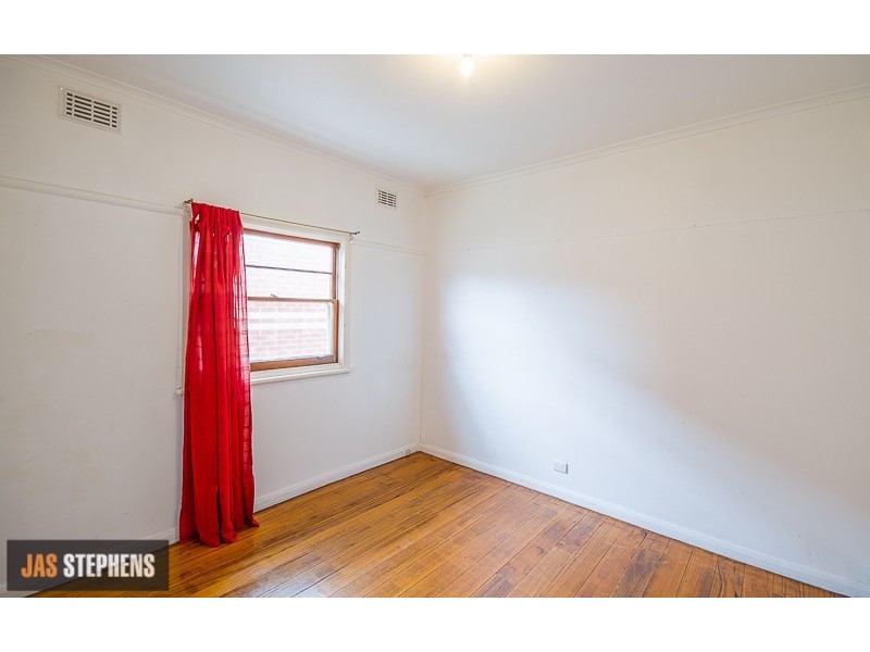 19 Anderson Road, Sunshine VIC 3020