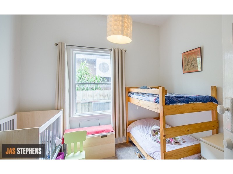 19 Hamilton Street, Seddon VIC 3011