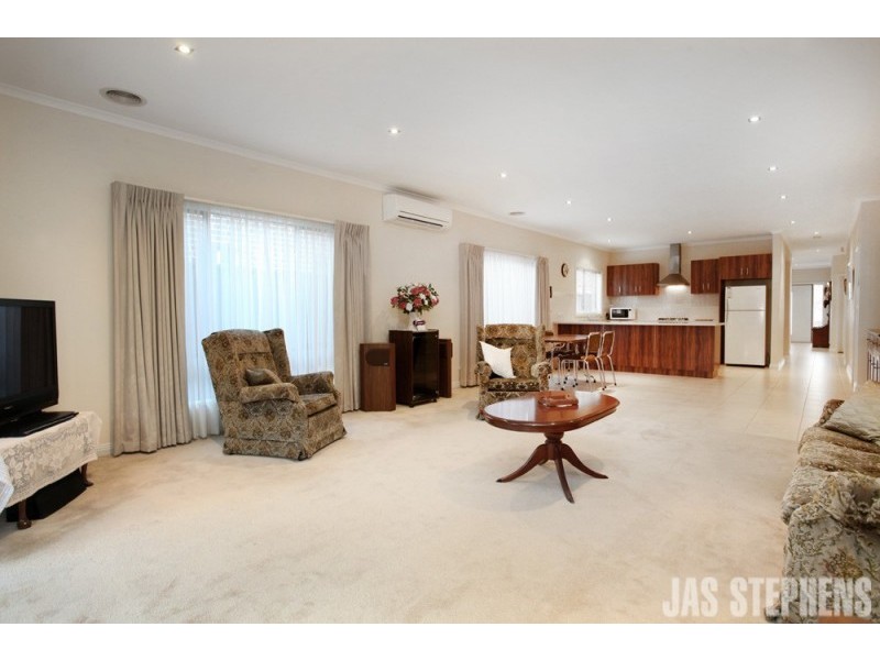 9/24 Dongola Road, West Footscray VIC 3012