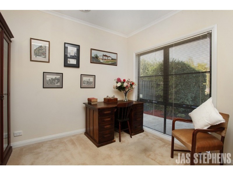 9/24 Dongola Road, West Footscray VIC 3012