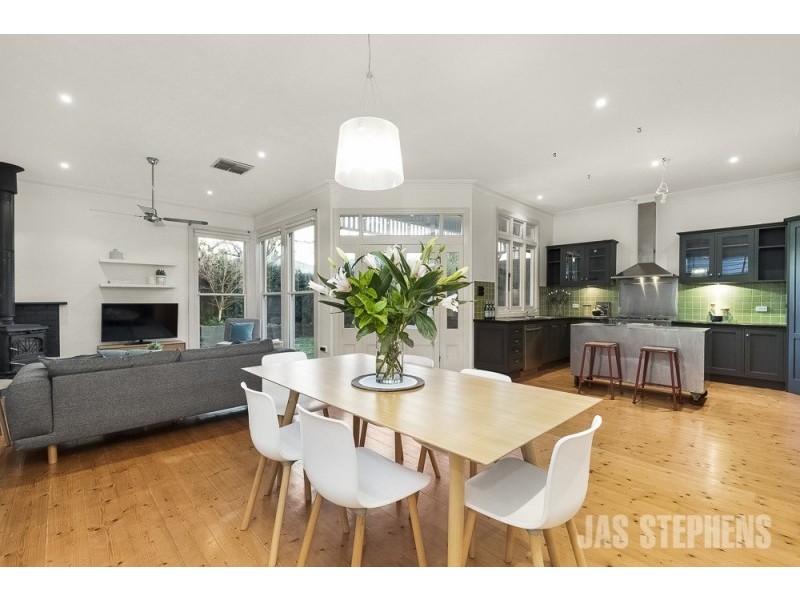 72 Chirnside Street, Kingsville VIC 3012