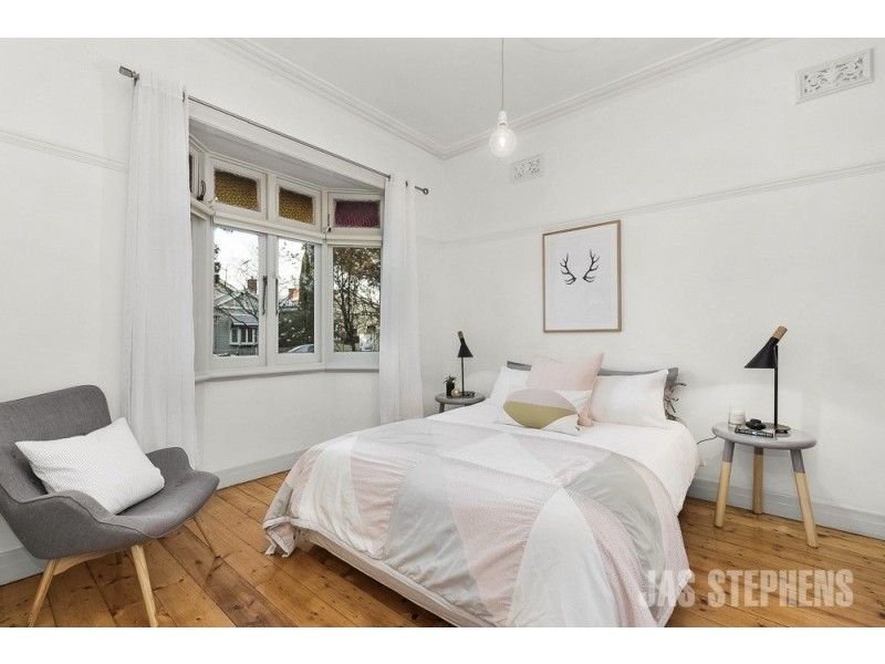 72 Chirnside Street, Kingsville VIC 3012