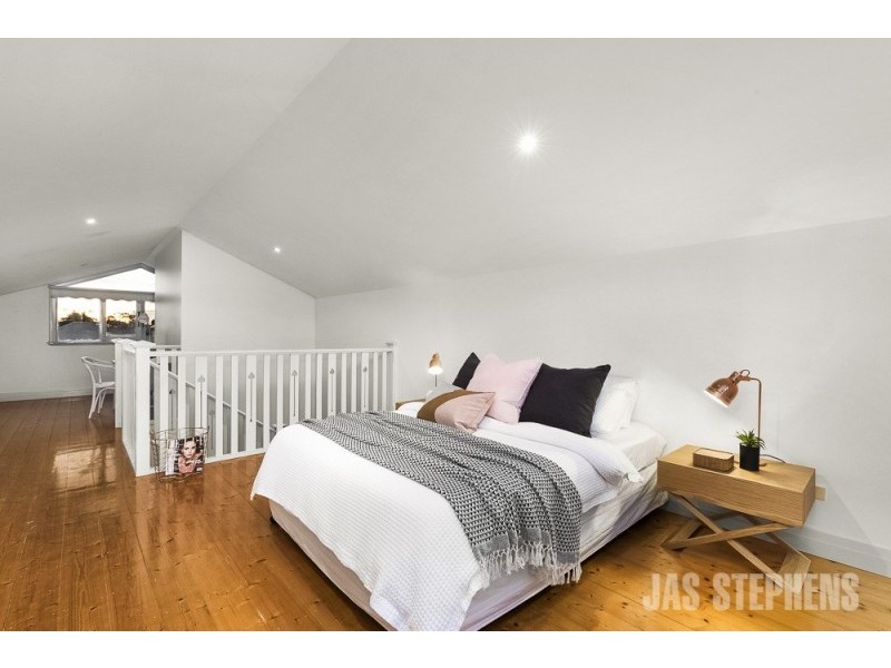 72 Chirnside Street, Kingsville VIC 3012