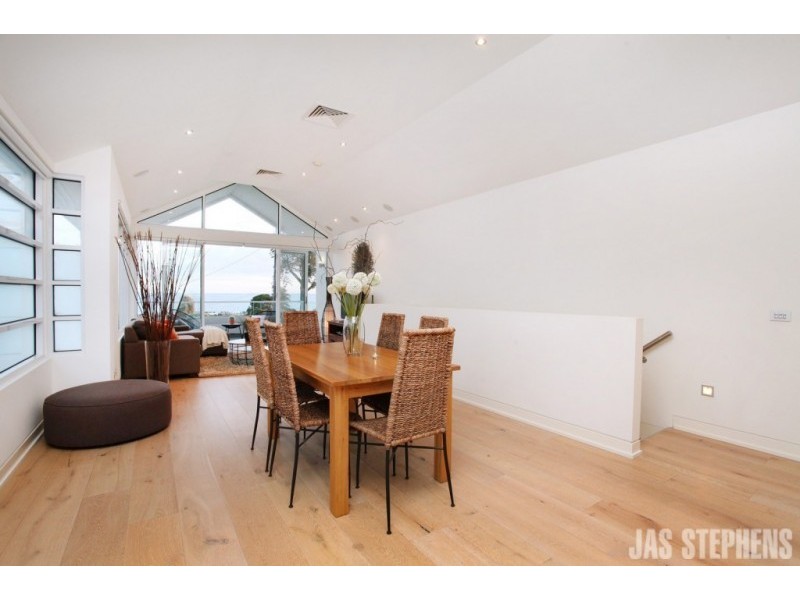 2/24 Esplanade, Williamstown VIC 3016