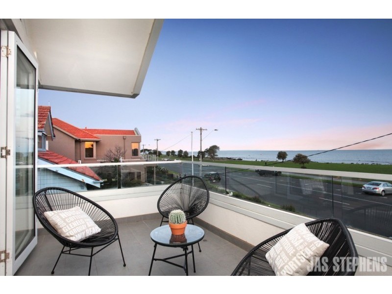 2/24 Esplanade, Williamstown VIC 3016