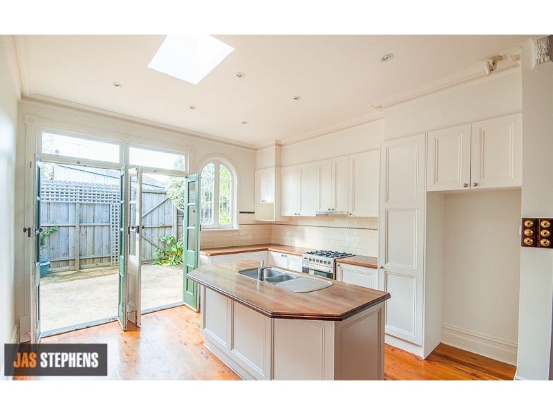 4 Seddon Street, Seddon VIC 3011