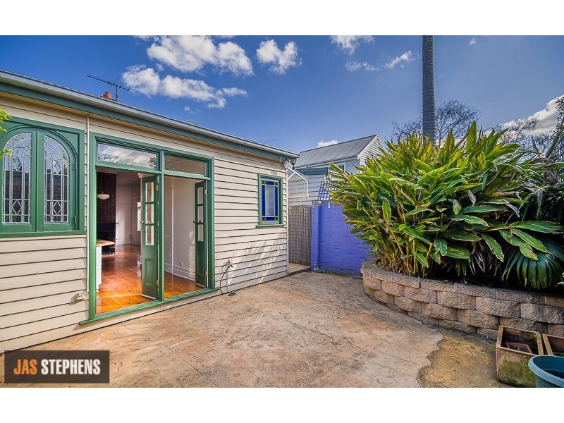 4 Seddon Street, Seddon VIC 3011