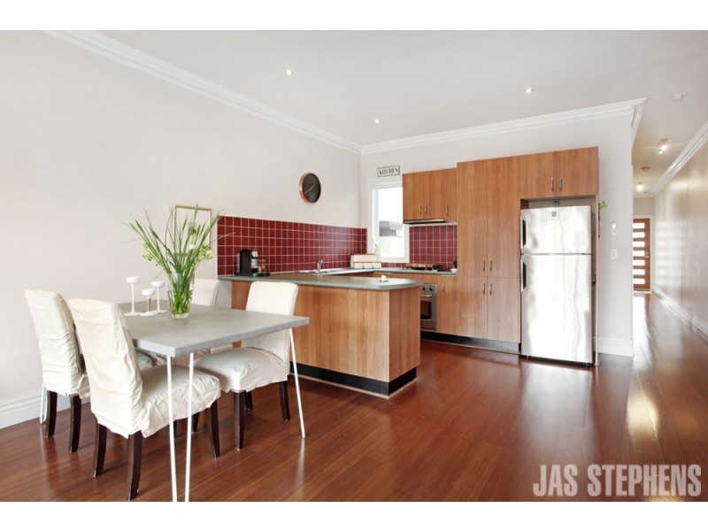 2/8 Hughes Street, Yarraville VIC 3013