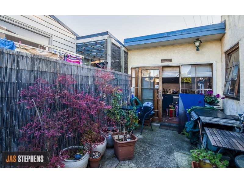 21 Pentland Parade, Seddon VIC 3011
