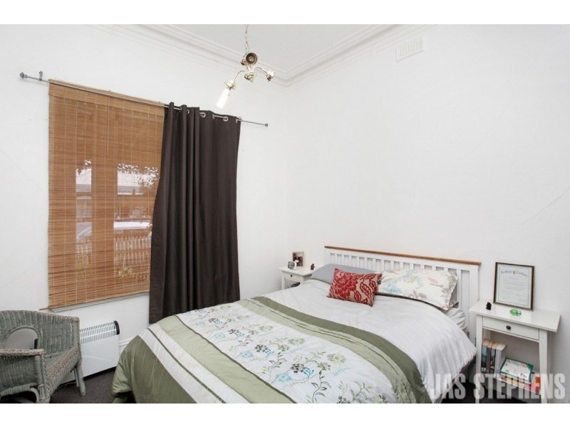 5 Henry Street, Seddon VIC 3011