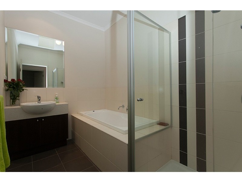 4/24 Bishop Street, Kingsville VIC 3012