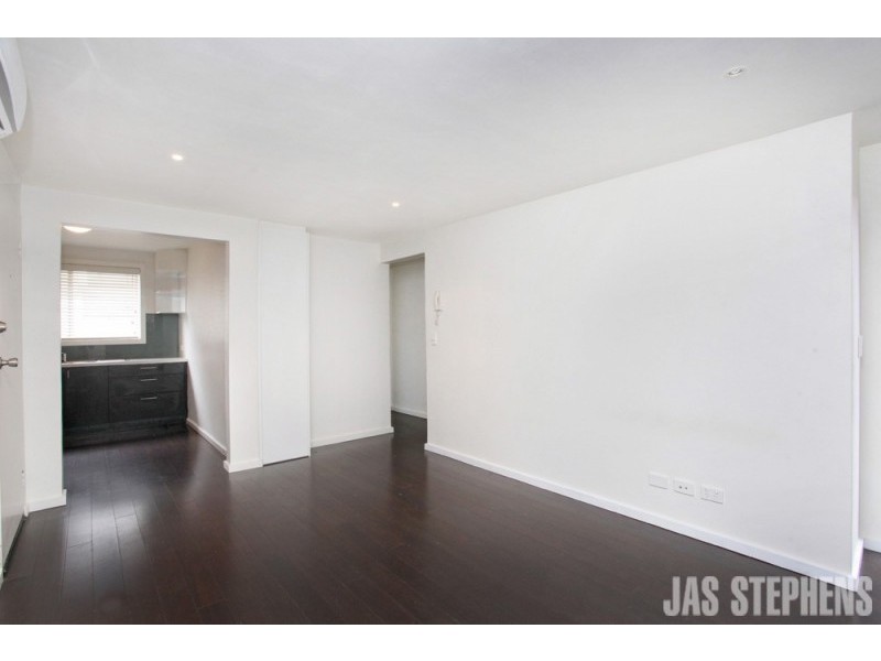 2/705 Barkly Street, West Footscray VIC 3012