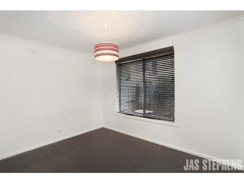 2/705 Barkly Street, West Footscray VIC 3012