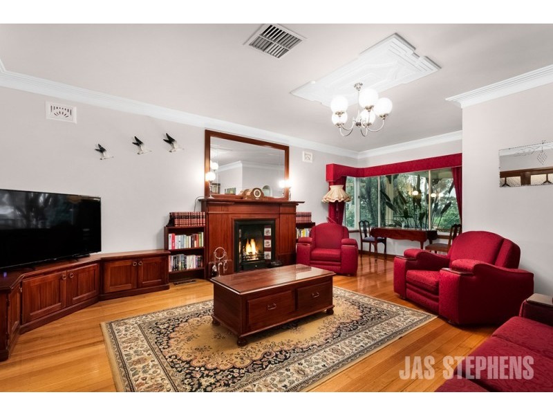 34 Matthews Street, Sunshine VIC 3020