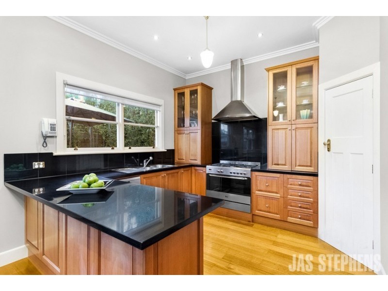 32 Richelieu Street, West Footscray VIC 3012