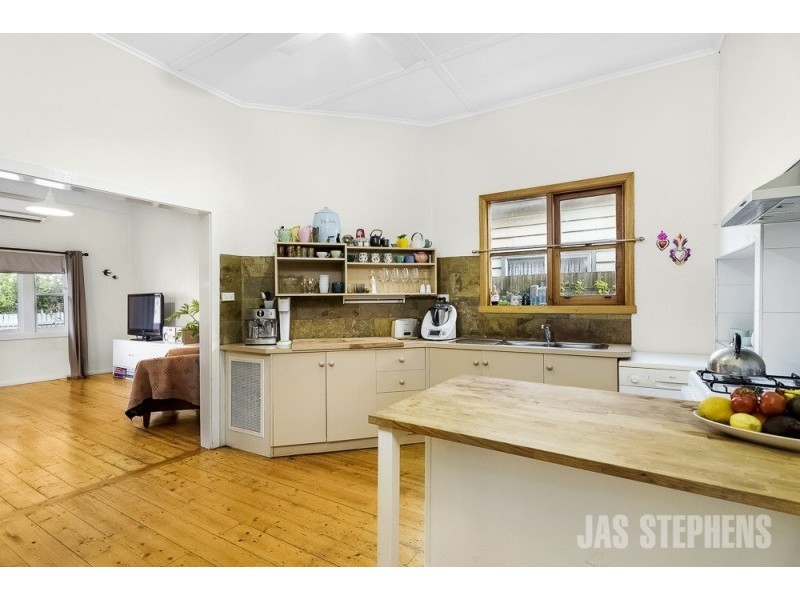 44 Chirnside Street, Kingsville VIC 3012