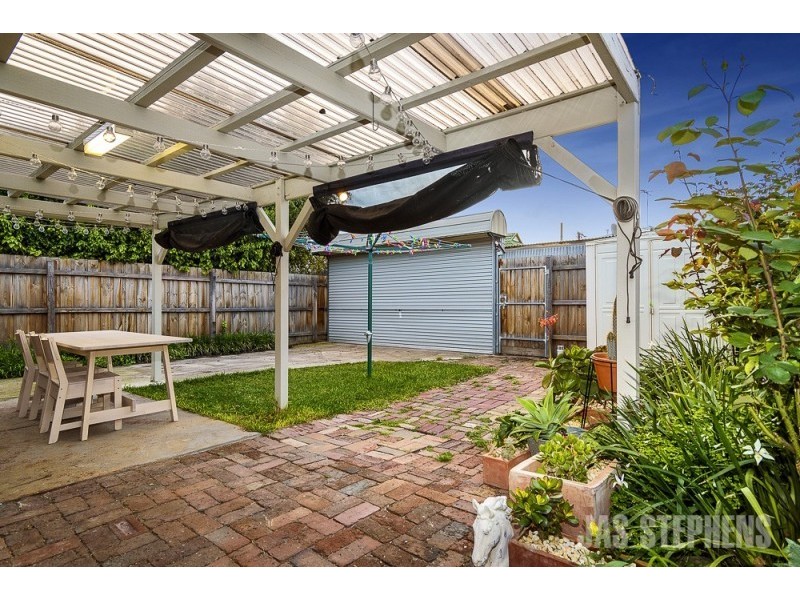 44 Chirnside Street, Kingsville VIC 3012