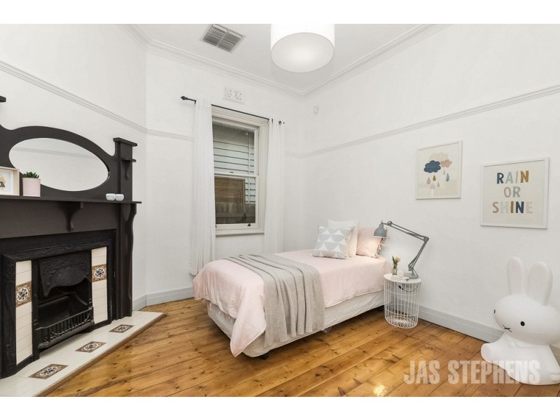 72 Chirnside Street, Kingsville VIC 3012