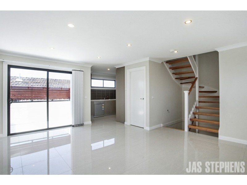 4/357 Geelong Road, Kingsville VIC 3012