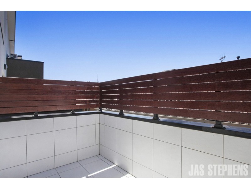 4/357 Geelong Road, Kingsville VIC 3012