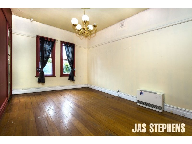 61 Station Road, Seddon VIC 3011