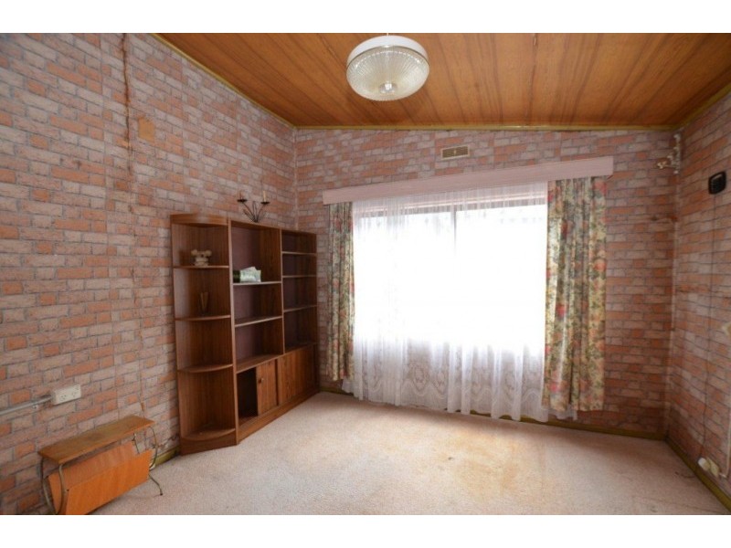 8 Wellington Street, West Footscray VIC 3012