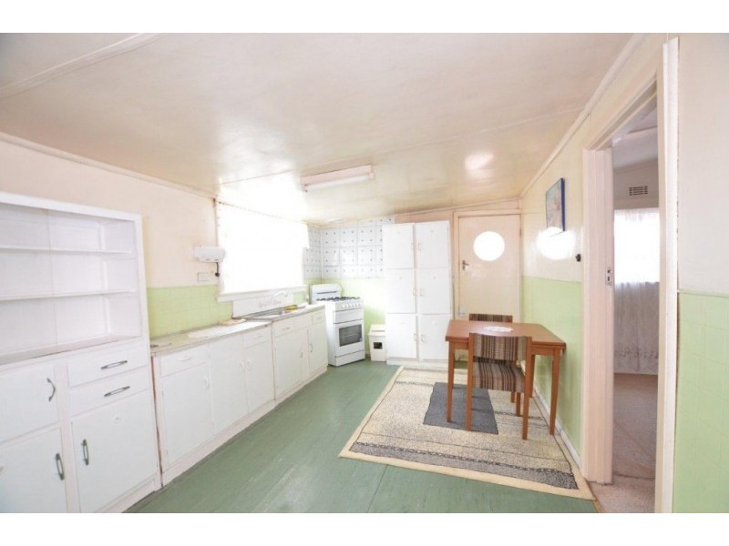 8 Wellington Street, West Footscray VIC 3012