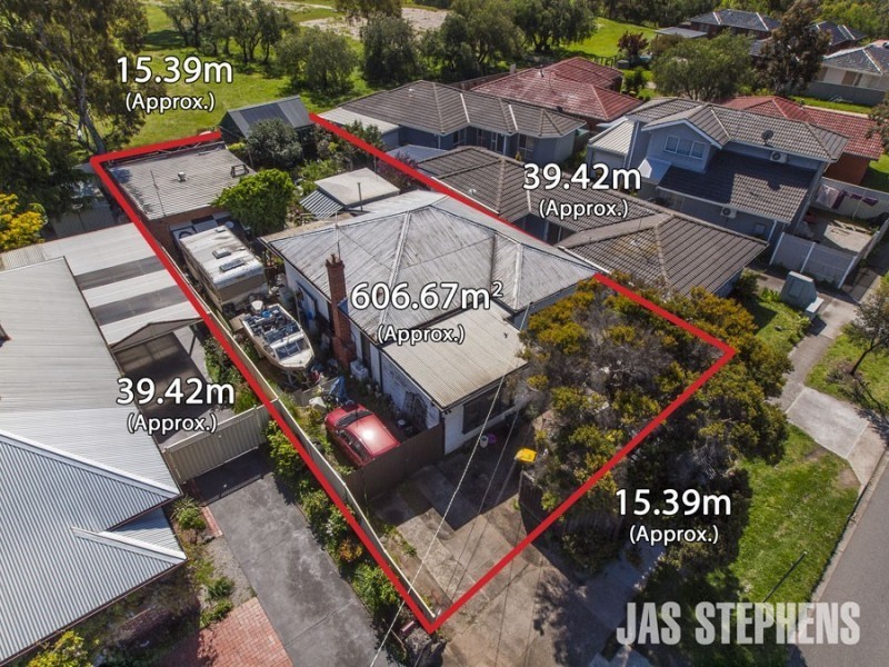 107 Station Road, Deer Park VIC 3023