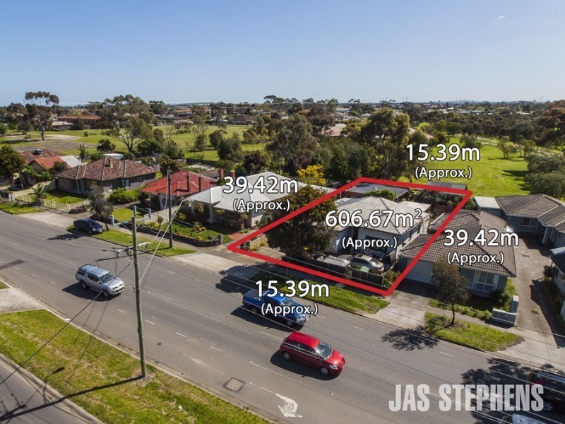 107 Station Road, Deer Park VIC 3023