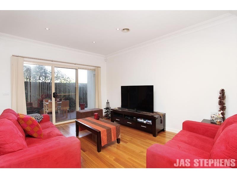 4/100 Stanhope Street, West Footscray VIC 3012
