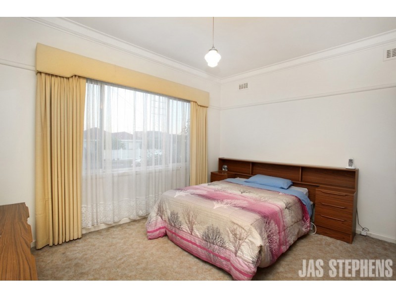 18 Tenterden Street, Yarraville VIC 3013